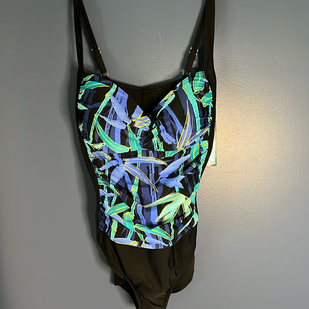 Azul tropical one piece, NWT slimming bathing suit, black & bright blue turqoise